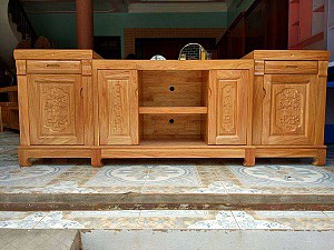 KỆ TIVI NHÔ GỖ ĐINH HƯƠNG