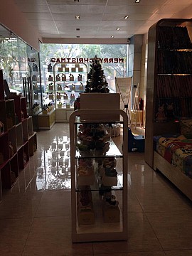 Thiết kế thi công Phú Gia Shop - Hoàng Quốc Việt