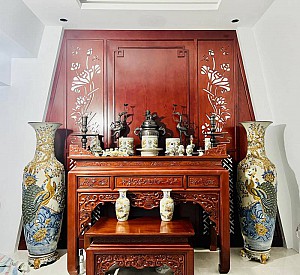 Mẫu án gian bàn cúng cơm + vách ốp cnc phong thuỷ