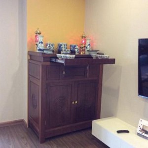 Tủ thờ cỡ nhỏ đục triện thọ mã TT-MHG012