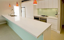 Tủ bếp hiện đại mã BT22